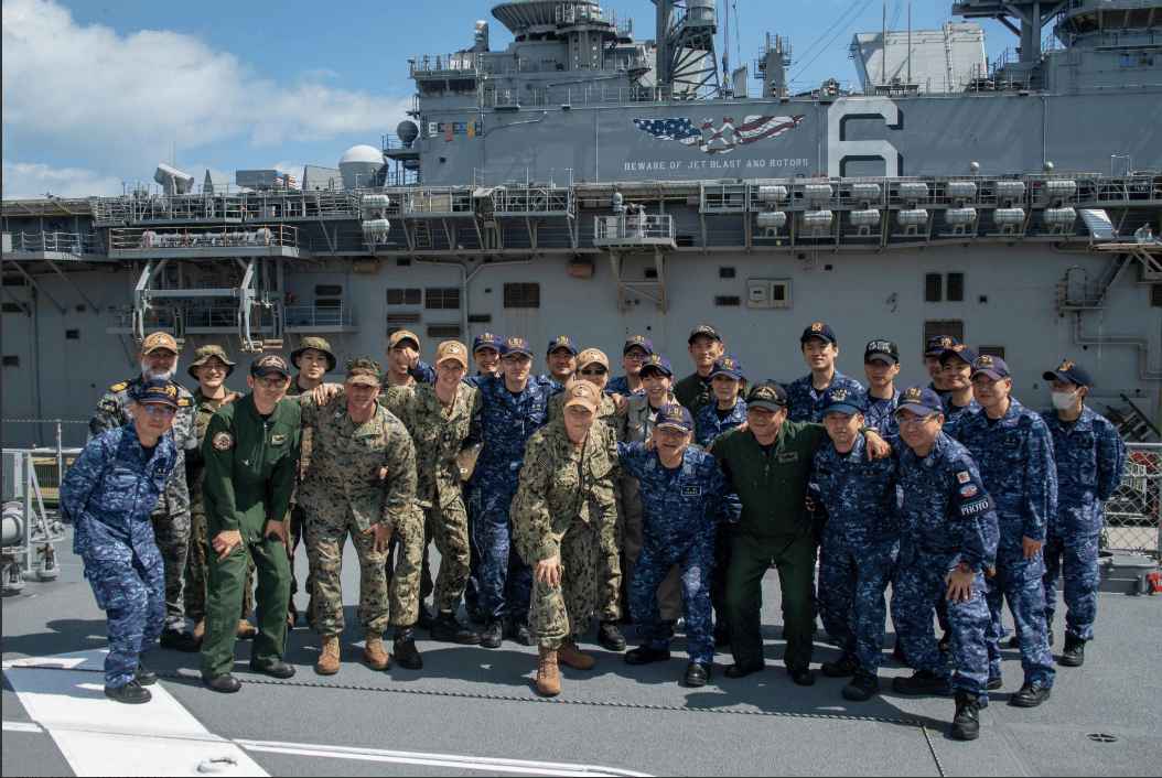 皇冠信用网代理注册_山东舰闯入美菲军演核心火力网皇冠信用网代理注册，菲律宾瞬间慌乱，美国“击沉”计划面临崩溃！