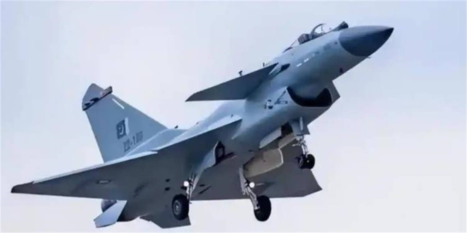 皇冠信用网需要押金吗_印被中式武器打服皇冠信用网需要押金吗,解放军发布歼10C大片,绿媒点赞,民进党沉默