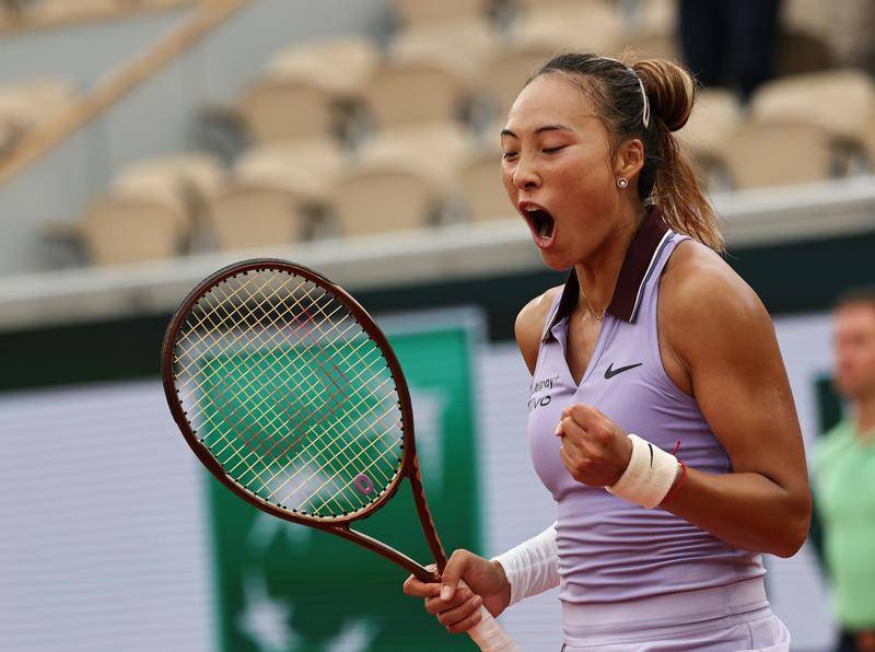 皇冠信用网正版_2-0击败18岁黑马姆博科皇冠信用网正版! 郑钦文晋级法网女单16强