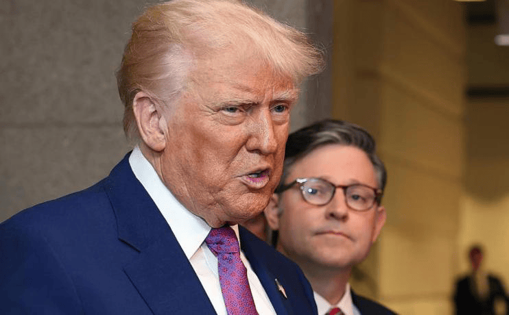 皇冠信用网怎么申请_特朗普野心暴露皇冠信用网怎么申请，27万中国学生可能被无情遣返！中方4个字说明一切