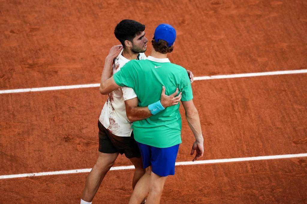 电竞足球平台_阿卡法网大逆转卫冕创纪录电竞足球平台,网坛迎来“辛卡决”的时代