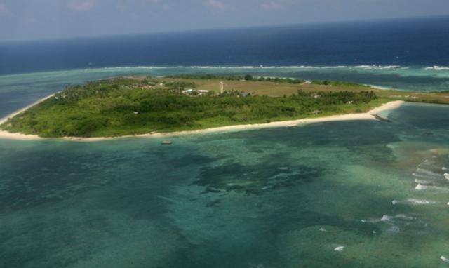 皇冠信用盘结算日_轰6K+歼16+054A合围皇冠信用盘结算日,美航母南海秒怂,毛主席战略今天仍适用