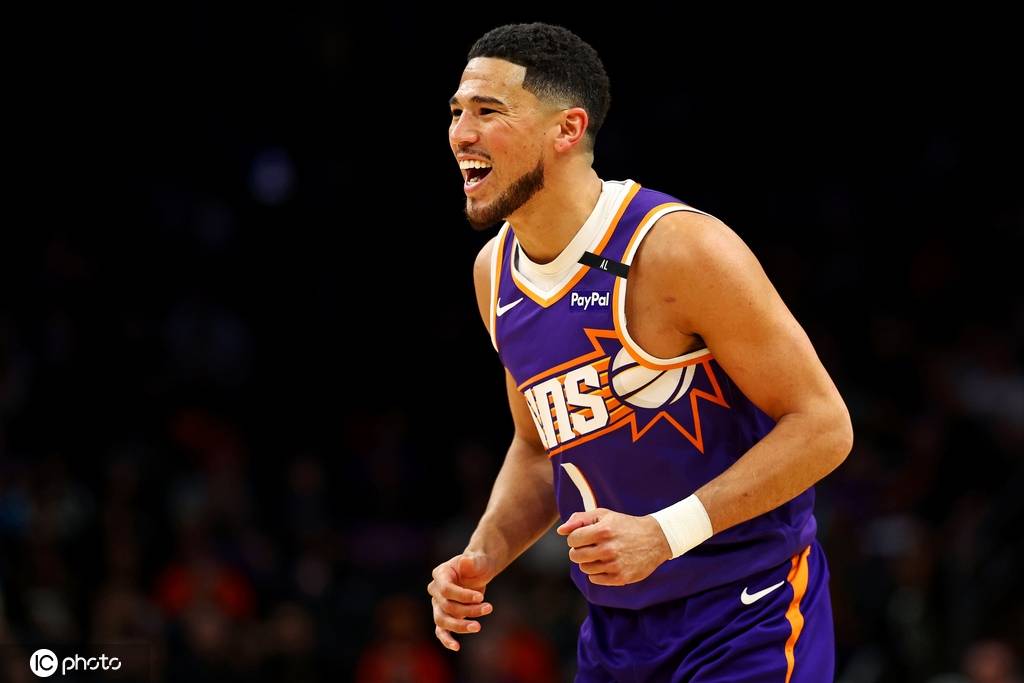 东亚杯男足2025赛程表
_创造历史东亚杯男足2025赛程表
!布克2年1.45亿美元提前续约太阳