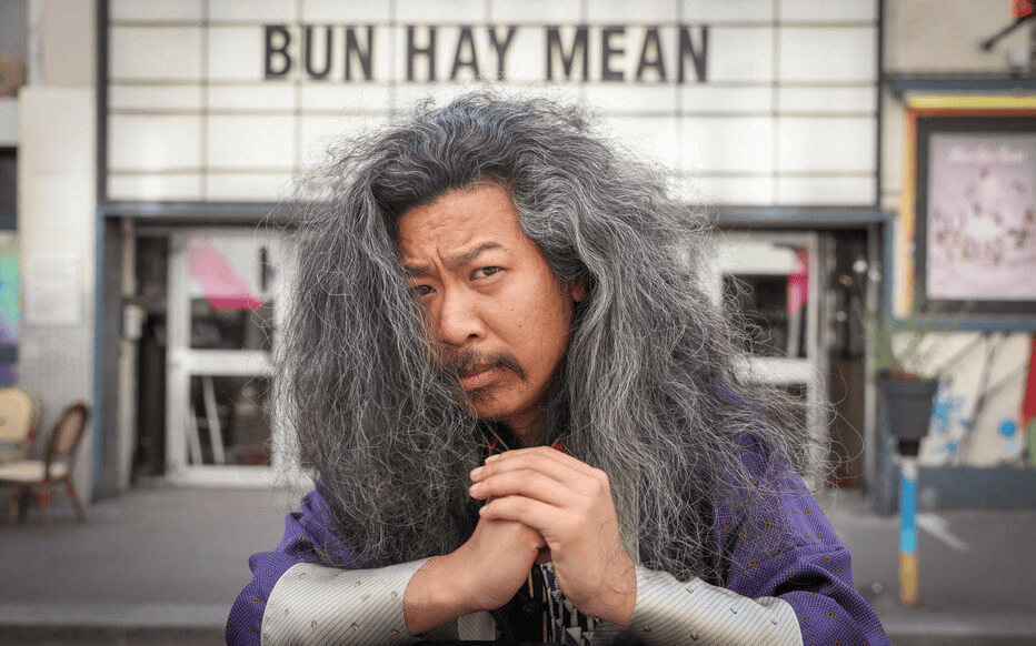 皇冠信用网代理出租_法国知名华裔演员为捡手机从8楼坠亡皇冠信用网代理出租,曾与《这个杀手不太冷》主演合作电影