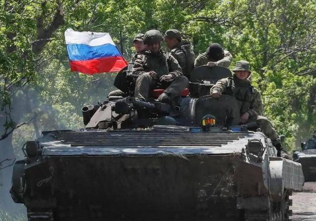 皇冠信用网开户要钱吗_18个月内皇冠信用网开户要钱吗，32国要与中俄同时开战？北约没想到，俄罗斯反应这么大