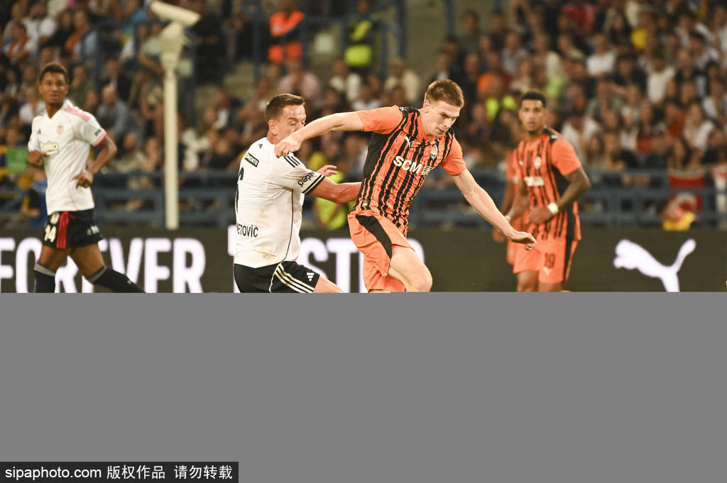  罗马vs博洛尼亚_姜至鹏遭遇重创！裁判无视争议判罚 罗马vs博洛尼亚，山东泰山如何应对青岛西海岸的挑战？