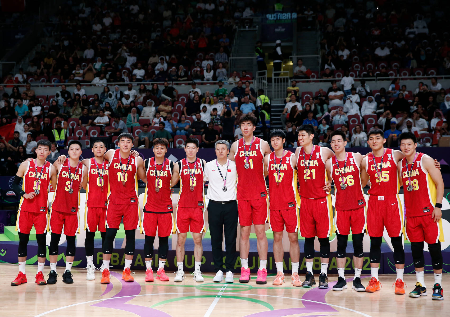 维京vs洛辛堡_篮协主席称赞郭士强团队:简单纯粹 业余时间都在谈战术