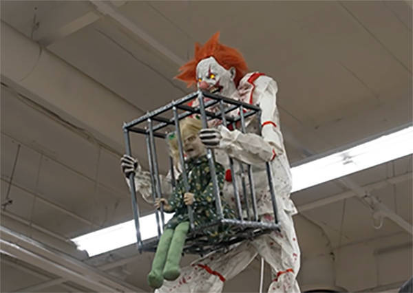 皇冠信用盘
_美国人正度过一个“没了中国货、最恐怖”的万圣节皇冠信用盘
,白宫发言人却仍嘴硬