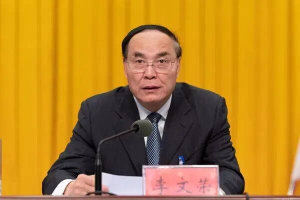 皇冠信用登2代理网址_中央批准皇冠信用登2代理网址，开除蒋超良、陆文俊、张建华党籍