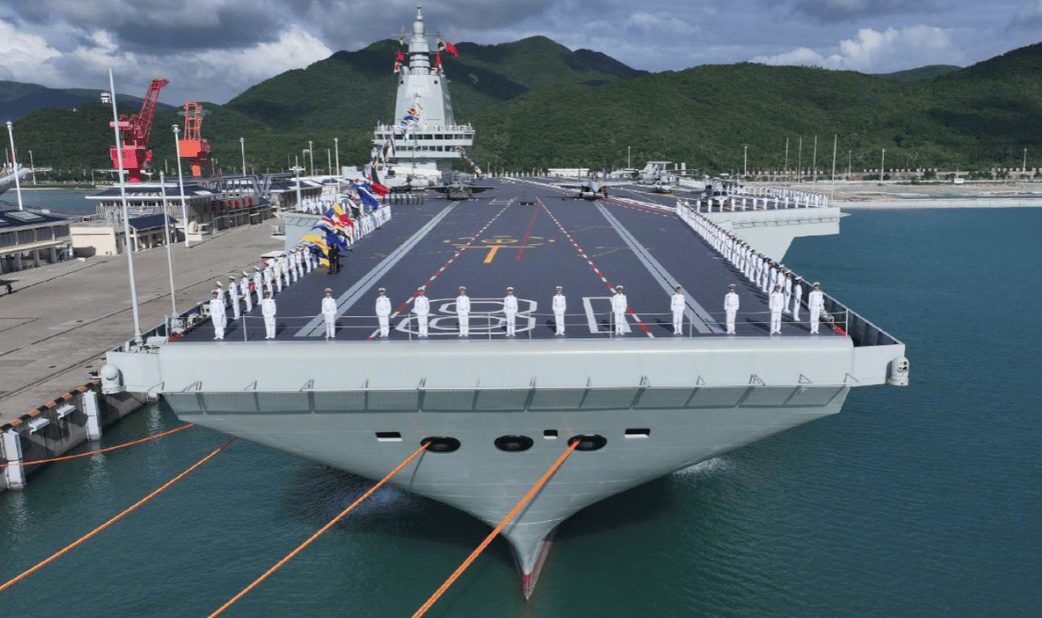 皇冠注册平台_福建舰入列后皇冠注册平台，美国人感叹：要么击沉它，要么我们就得学中国一样会用筷子