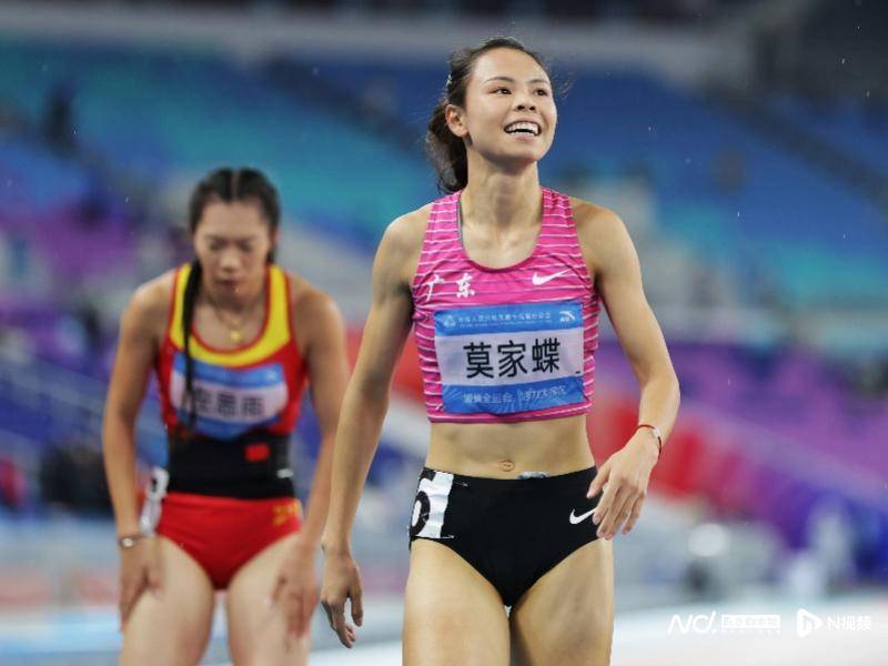 如何注册皇冠足球代理_又是0.12秒决胜负如何注册皇冠足球代理！莫家蝶不敌刘英兰获女子400米亚军