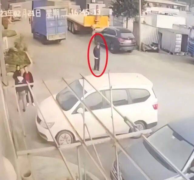 皇冠信用网站
_阳江95岁老翁车祸住院3月去世皇冠信用网站
,鉴定称自身因素系死亡主因;司机被判一年两个月不断申诉,广东高院:量刑明显不当将再审