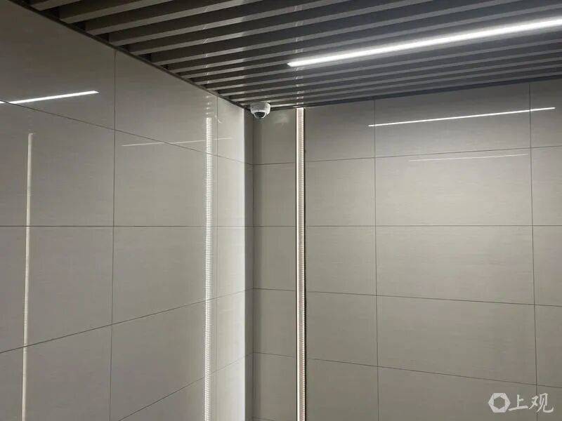 信用網怎么开户
_“我的隐私彻底没了”!上海有小区业主公共区域加装“私家监控”信用網怎么开户
,邻居:一家人日常行踪被全程记录