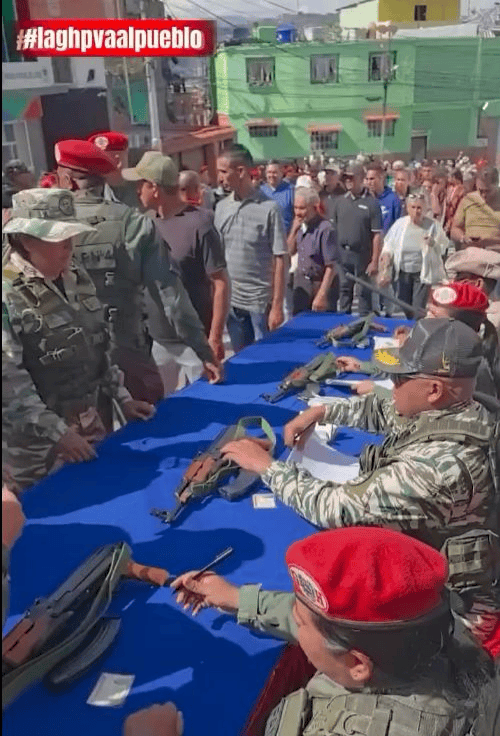 皇冠体育APP_歼10到位赶不上了皇冠体育APP，20 架 F-35A 抵达：伊朗强援委内瑞拉，民兵收到56冲