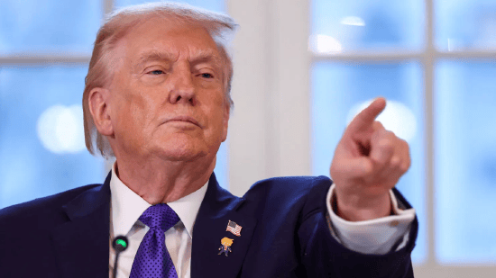 皇冠客服联系方式
_特朗普:任何与伊朗有商业往来的国家将面临美国25%的关税