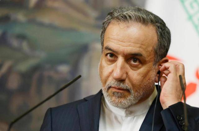 皇冠ag hga039_伊朗2000枚导弹对准美基地皇冠ag hga039，中国把话带到，特朗普按下开战暂停键